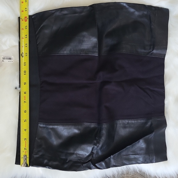 NWT guess mini Black skirt - Picture 5 of 12
